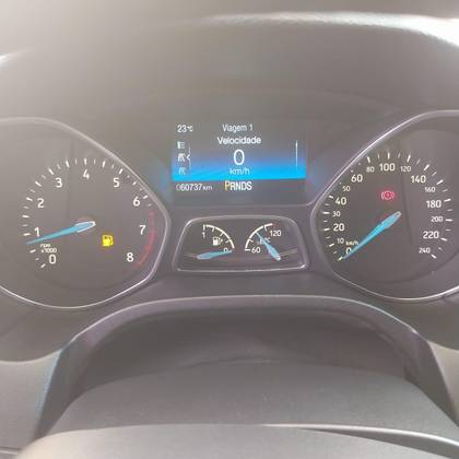 FORD FOCUS 2.0 TITANIUM 16V FLEX 4P POWERSHIFT FORD FOCUS 2.0 TITANIUM 16V FLEX 4P POWERSHIFT